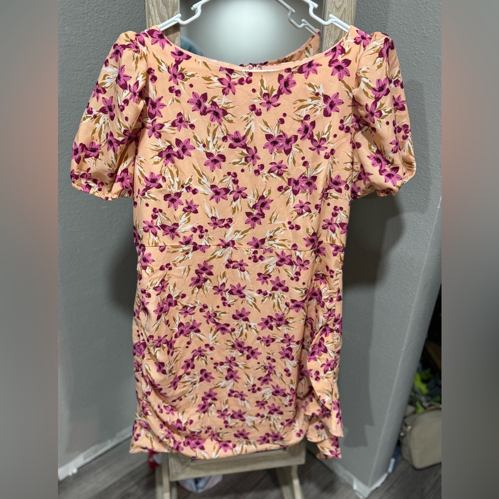 Nordstrom Pink and Cream Sheath Dress Short Sleeve Crew Neck